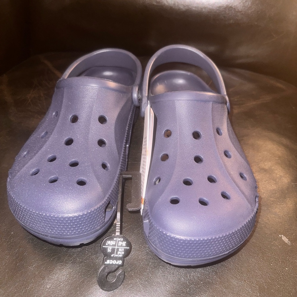 Brand new crocs